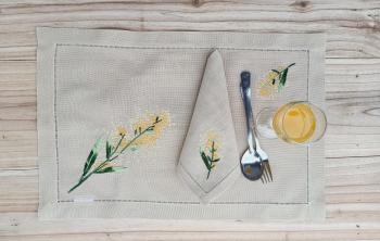  Placemats linen ivory  yellow 