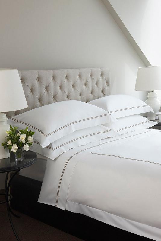Bedding Hotel Heirloom-quality linens